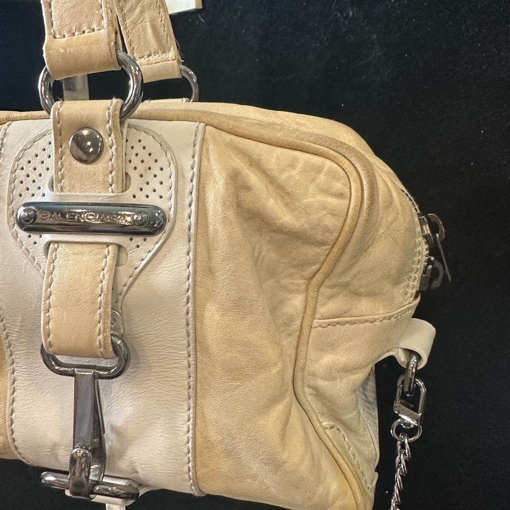 Balenciaga Vintage Cream and Beige Leather Shoulder Bag /Crossbody - Picture 5 of 16